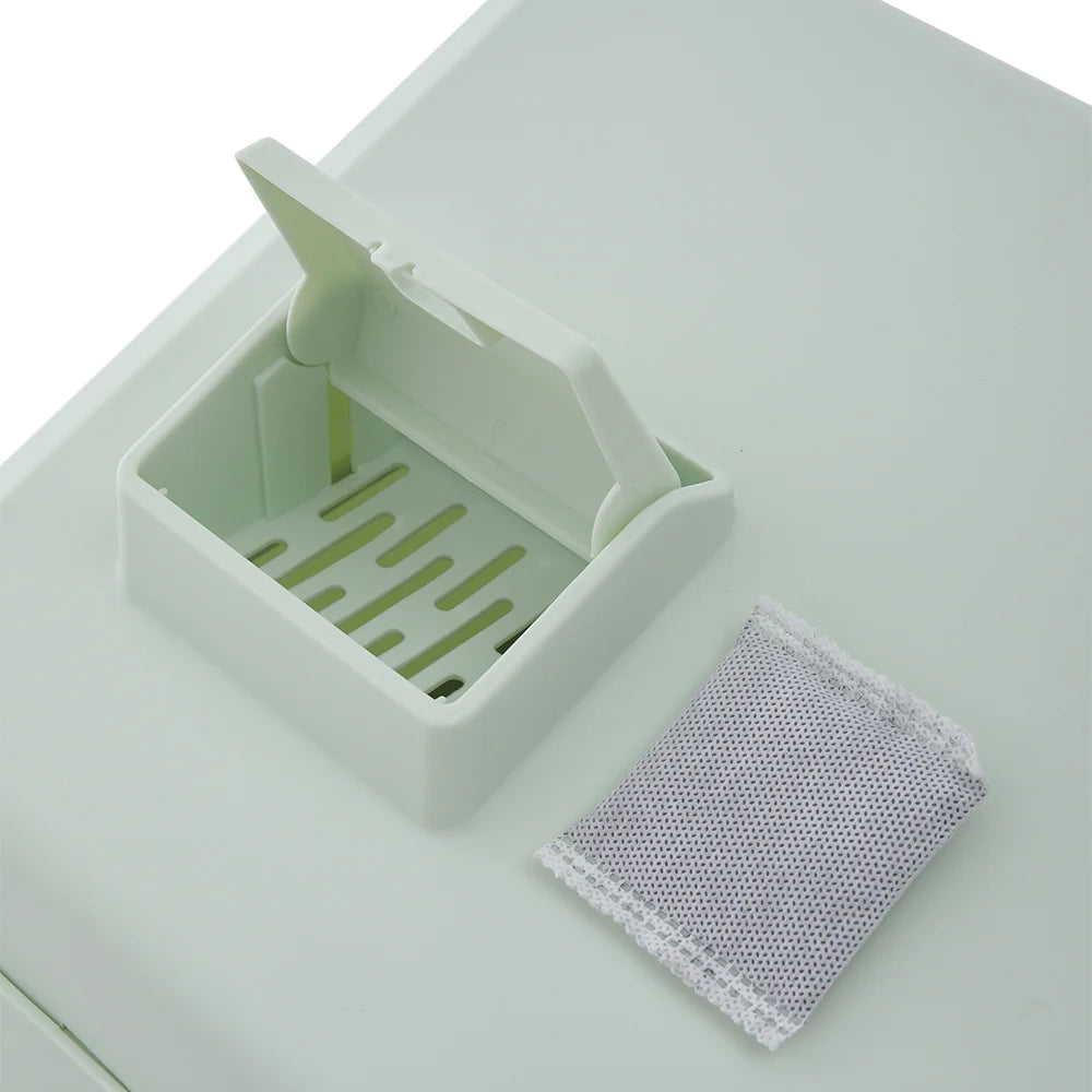 Covered Cat Litter Box Easy Clean With Scoop Included