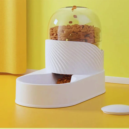 Feeding Station Glass Dome Non Slip Base