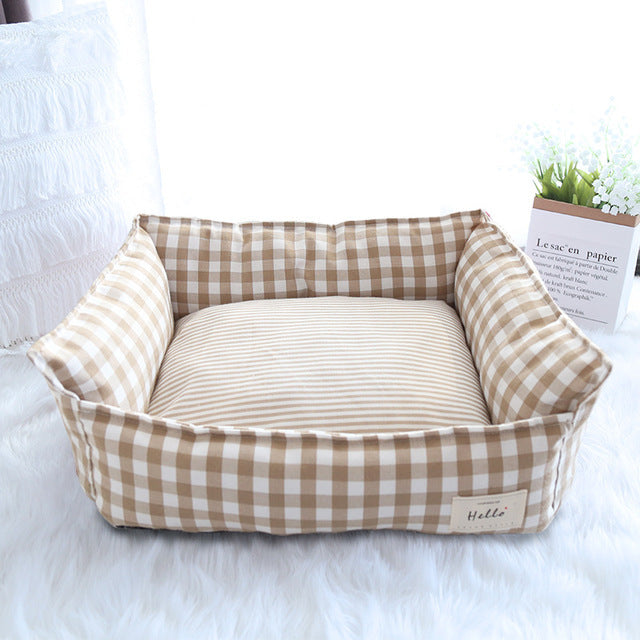 Small Plaid Pet Bed For Dogs Cats