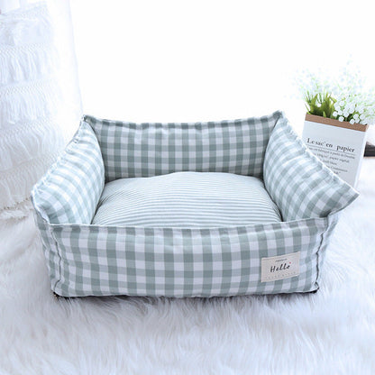 Small Plaid Pet Bed For Dogs Cats